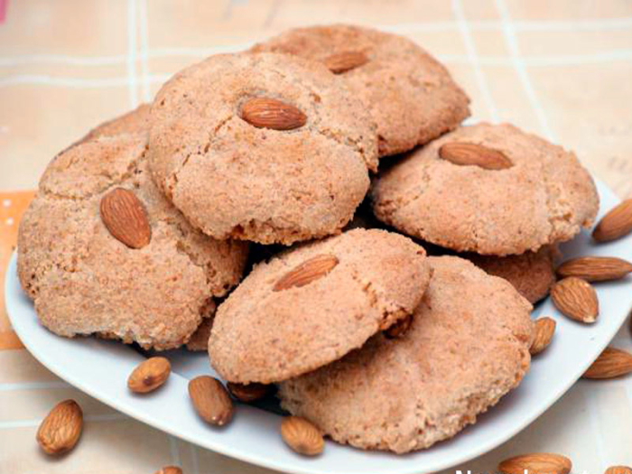 Almond biscuits in Armenia