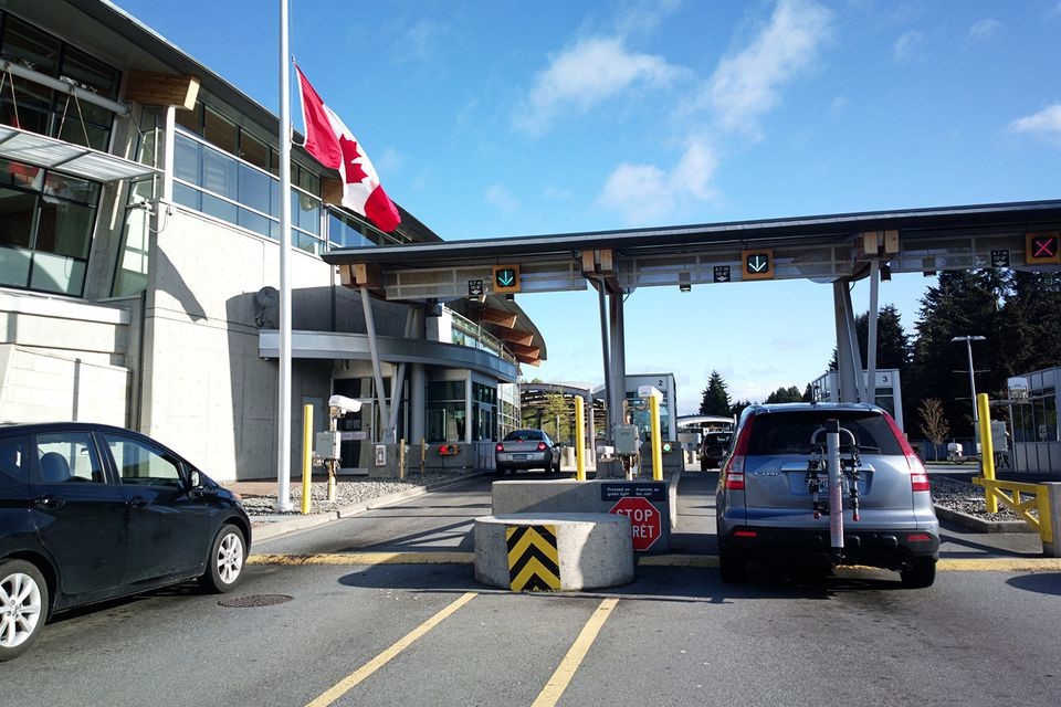 Post image for Tips for Crossing the Canadian Border by Road